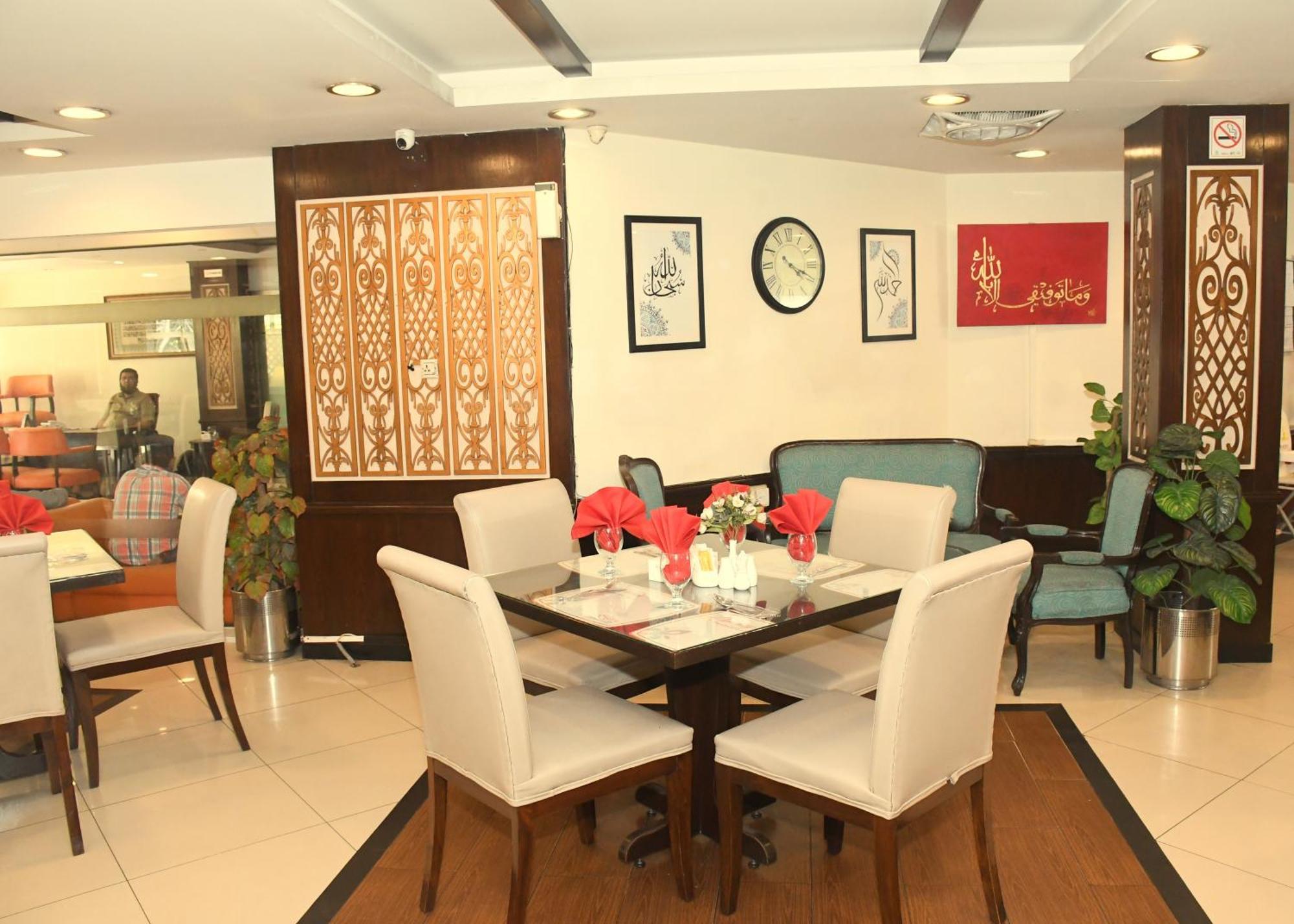 Royalton Hotel Rawalpindi Exterior photo