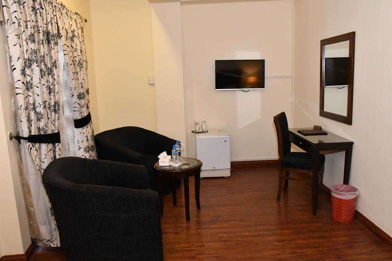 Royalton Hotel Rawalpindi Exterior photo