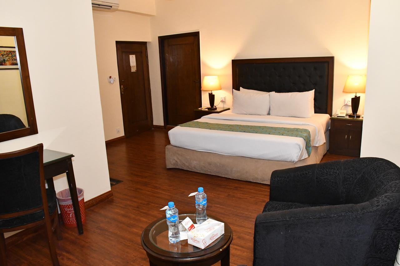 Royalton Hotel Rawalpindi Exterior photo